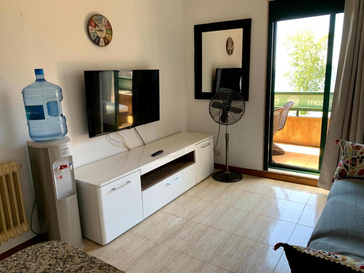 Apartamentos En Playa De Samil Primera Linea De Playa Pe Na Areia ヴィーゴ エクステリア 写真