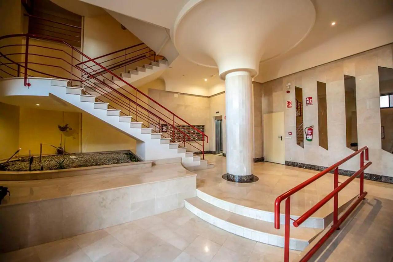 Apartamentos En Playa De Samil Primera Linea De Playa Pe Na Areia ヴィーゴ エクステリア 写真